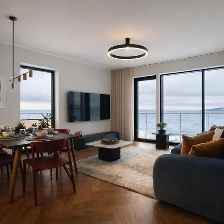 Luxury Waterfront With Sea Views, Sunset Terraces And Free Parking, One With A Huum Sauna, The Other With A Bathtub Таллінн