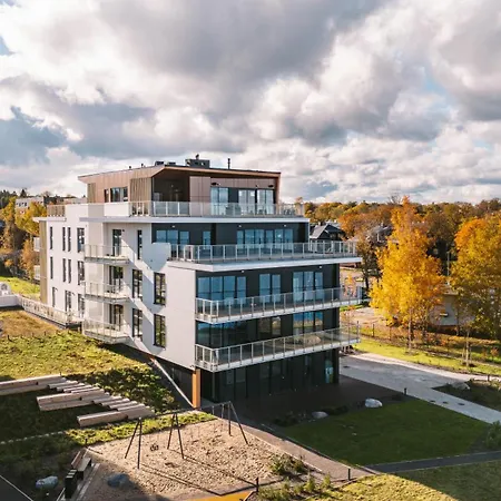 Luxury Waterfront With Sea Views, Sunset Terraces And Free Parking, One With A Huum Sauna, The Other With A Bathtub Апартаменти Таллінн