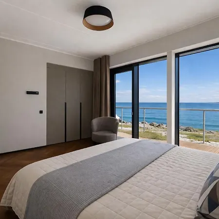 Luxury Waterfront With Sea Views, Sunset Terraces And Free Parking, One With A Huum Sauna, The Other With A Bathtub * Таллінн