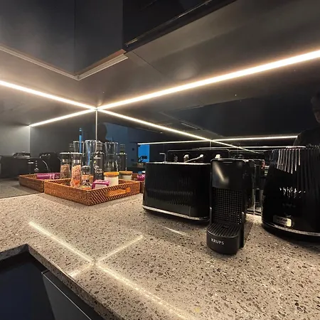 Luxury Waterfront With Sea Views, Sunset Terraces And Free Parking, One With A Huum Sauna, The Other With A Bathtub * Reval