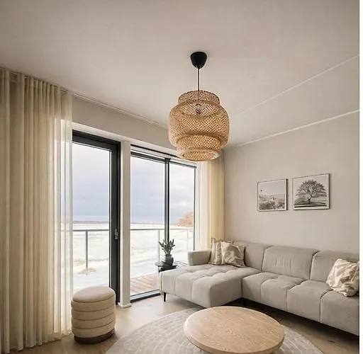 Luxury Waterfront With Sea Views, Sunset Terraces And Free Parking, One With A Huum Sauna, The Other With A Bathtub * Tallin