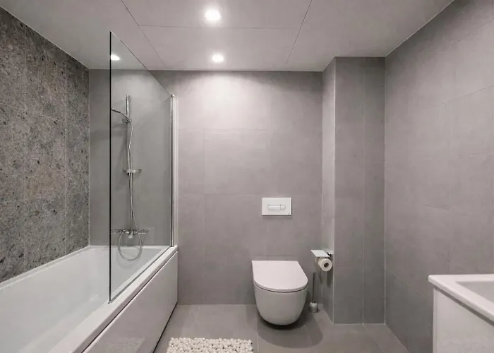 Luxury Waterfront With Sea Views, Sunset Terraces And Free Parking, One With A Huum Sauna, The Other With A Bathtub * Reval