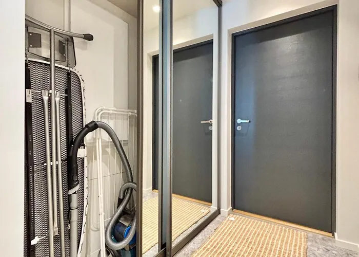 Apartment Luxury Waterfront With Sea Views, Sunset Terraces And Free Parking, One With A Huum Sauna, The Other With A Bathtub Reval