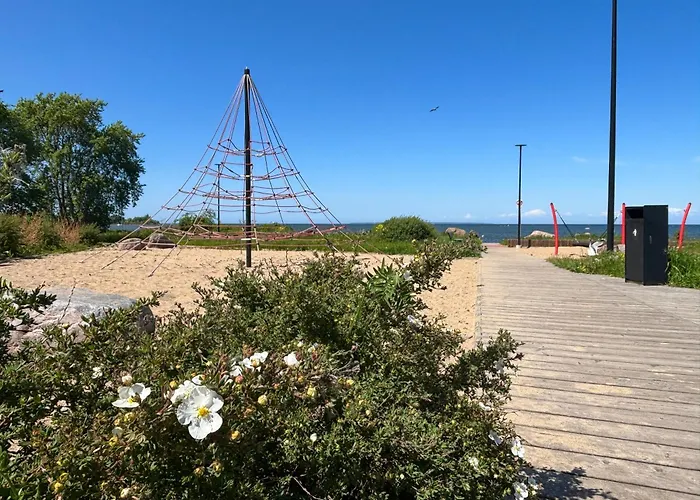 Appartement Luxury Waterfront With Sea Views, Sunset Terraces And Free Parking, One With A Huum Sauna, The Other With A Bathtub