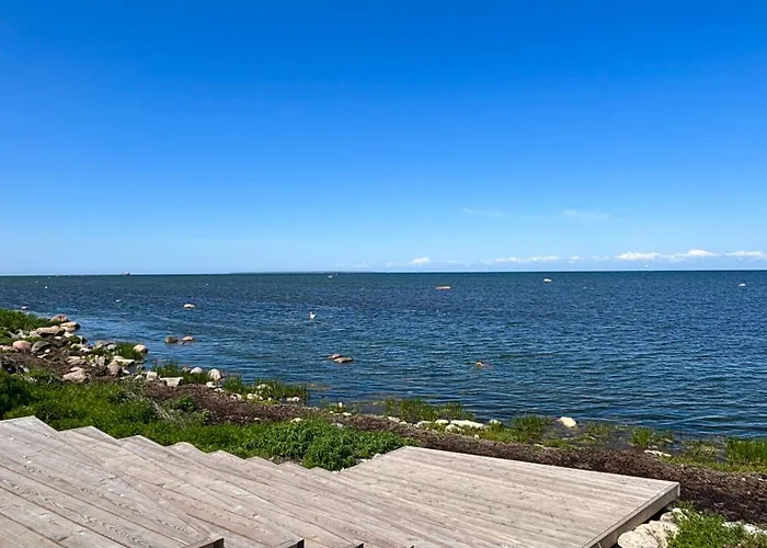 Luxury Waterfront With Sea Views, Sunset Terraces And Free Parking, One With A Huum Sauna, The Other With A Bathtub * Reval