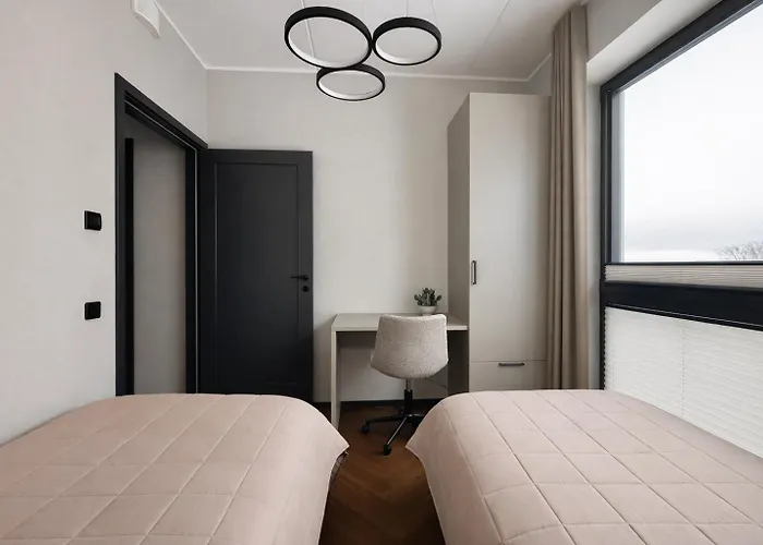 Appartement Luxury Waterfront With Sea Views, Sunset Terraces And Free Parking, One With A Huum Sauna, The Other With A Bathtub *