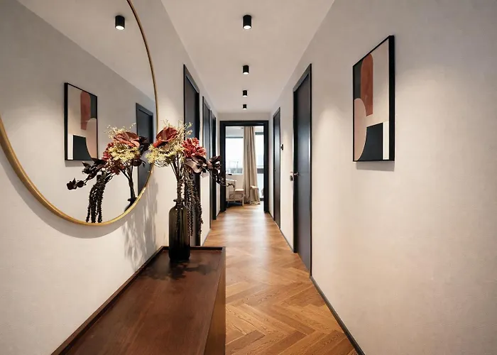 Luxury Waterfront With Sea Views, Sunset Terraces And Free Parking, One With A Huum Sauna, The Other With A Bathtub Appartement