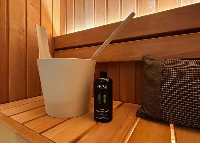 Appartement Luxury Waterfront With Sea Views, Sunset Terraces And Free Parking, One With A Huum Sauna, The Other With A Bathtub