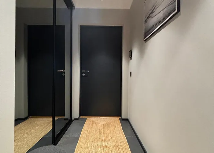 Luxury Waterfront With Sea Views, Sunset Terraces And Free Parking, One With A Huum Sauna, The Other With A Bathtub Apartment Reval