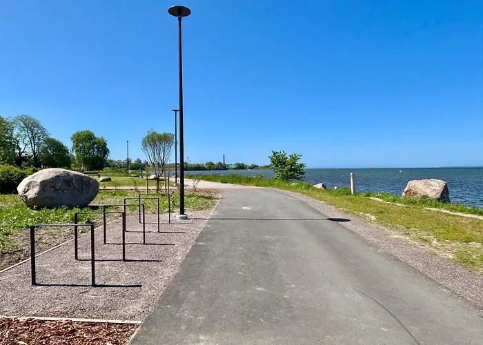 Luxury Waterfront With Sea Views, Sunset Terraces And Free Parking, One With A Huum Sauna, The Other With A Bathtub Tallinn